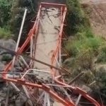 Jembatan Kalierang Tegal Ambruk saat Direnovasi, 5 Pekerja Terjatuh